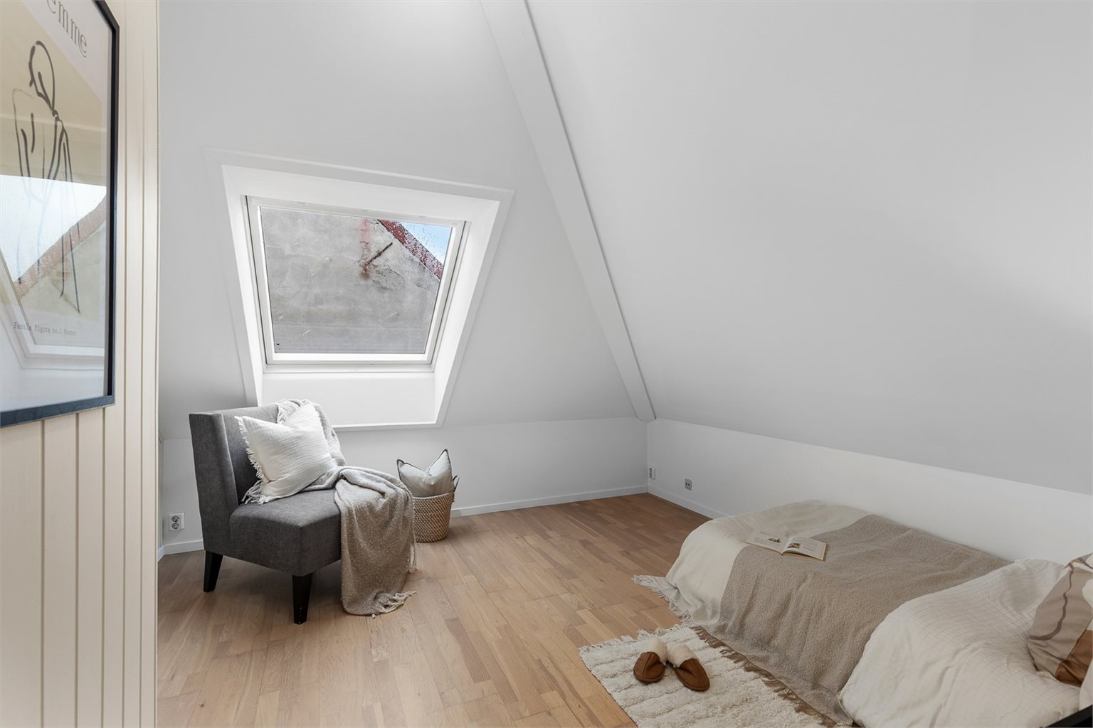Soverom 4 er på 5,8m² med mulighet for praktiske garderobeløsninger