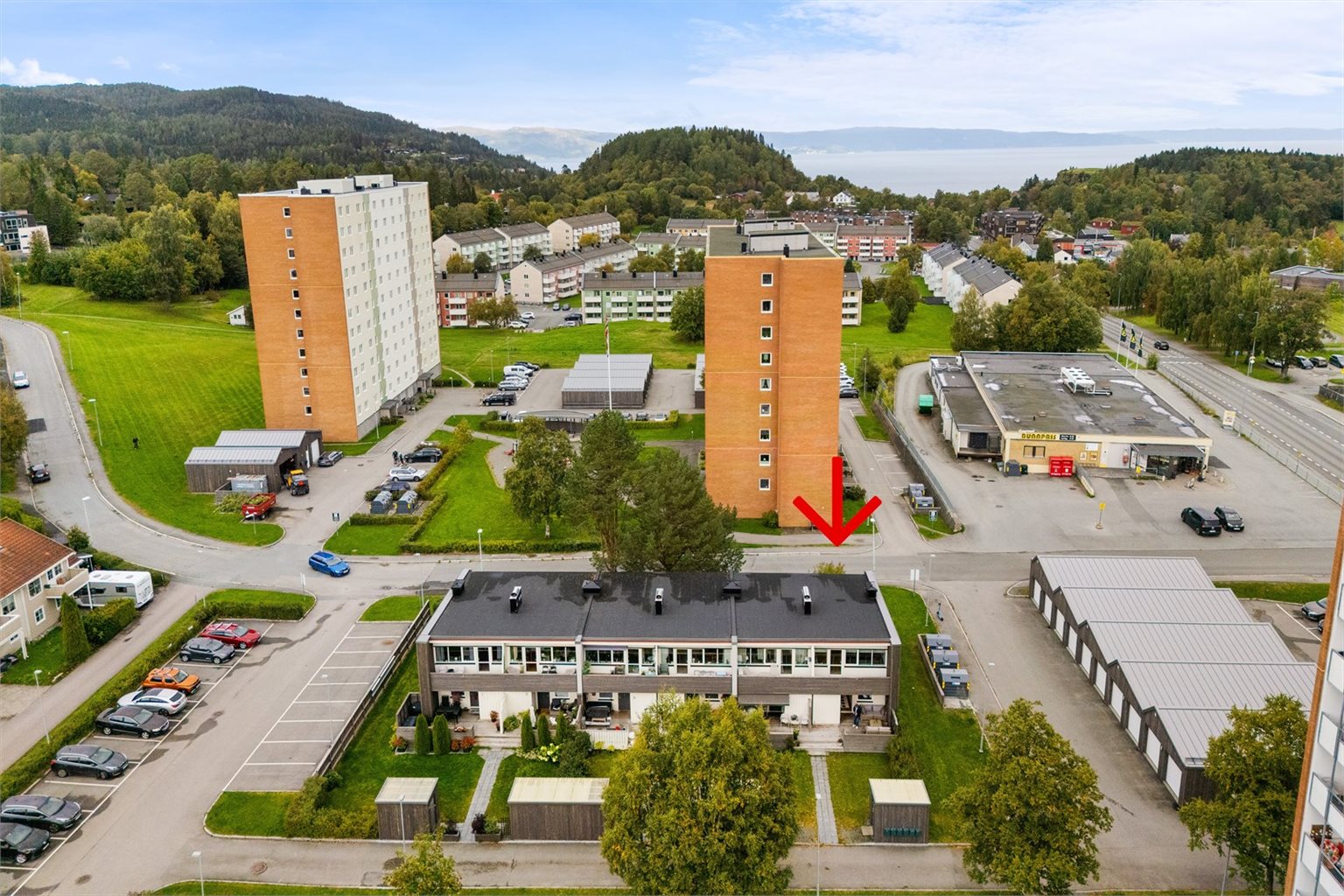 Velkommen til Tampereveien 1A - et fint rekkehus med attraktiv beliggenhet Foto: Vidar Alvik i Grattis foto