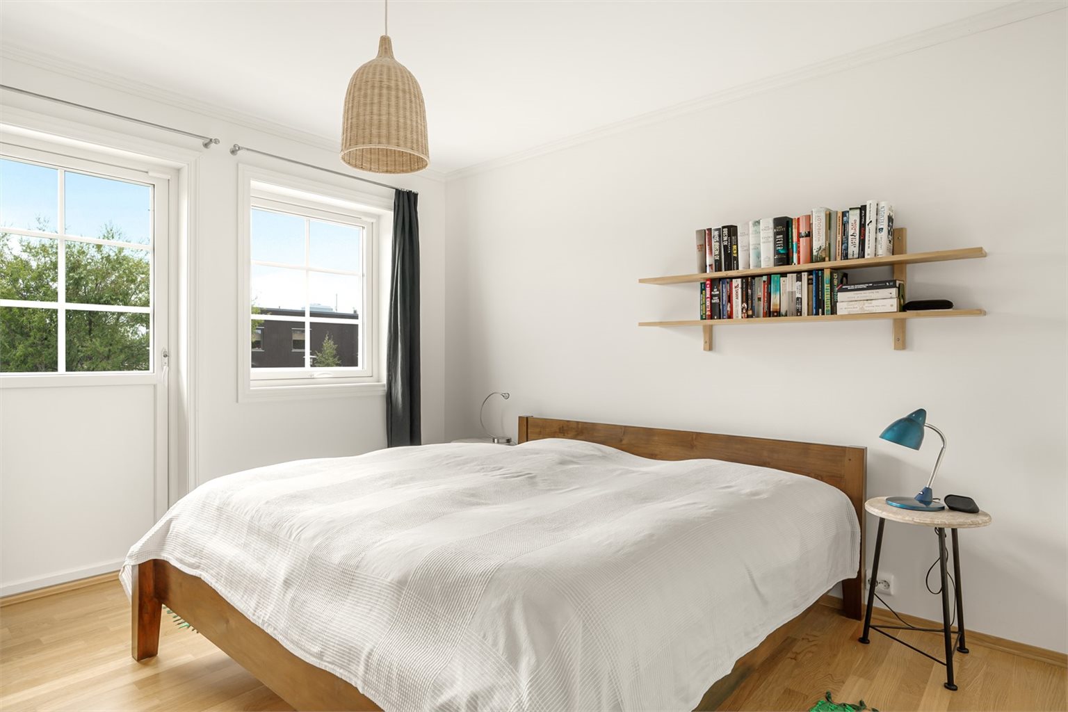 Det største soverommet er på 11,5 m² og har god plass til dobbeltseng og nattbord. 