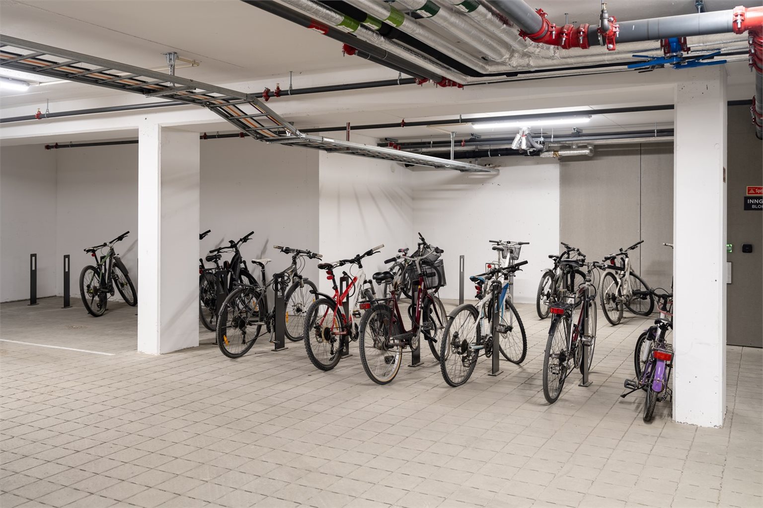 Sameiet disponerer også egne sykkelparkeringsplasser for beboerne.