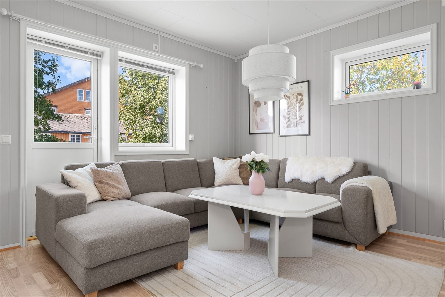 Velkommen inn i seksjonen som ligger i 1.etg.