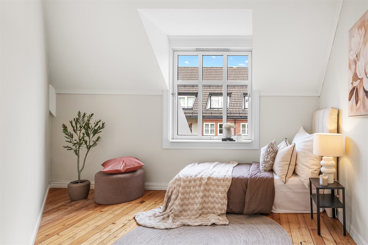 Soverom 3 er på ca 8,9m²