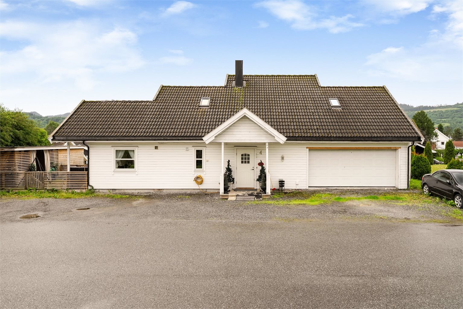 Eiendommen ligger fint til sentralt på Fannrem med kort vei til det både dagligvarehandel, skoler, barnehage og idrettsanlegg