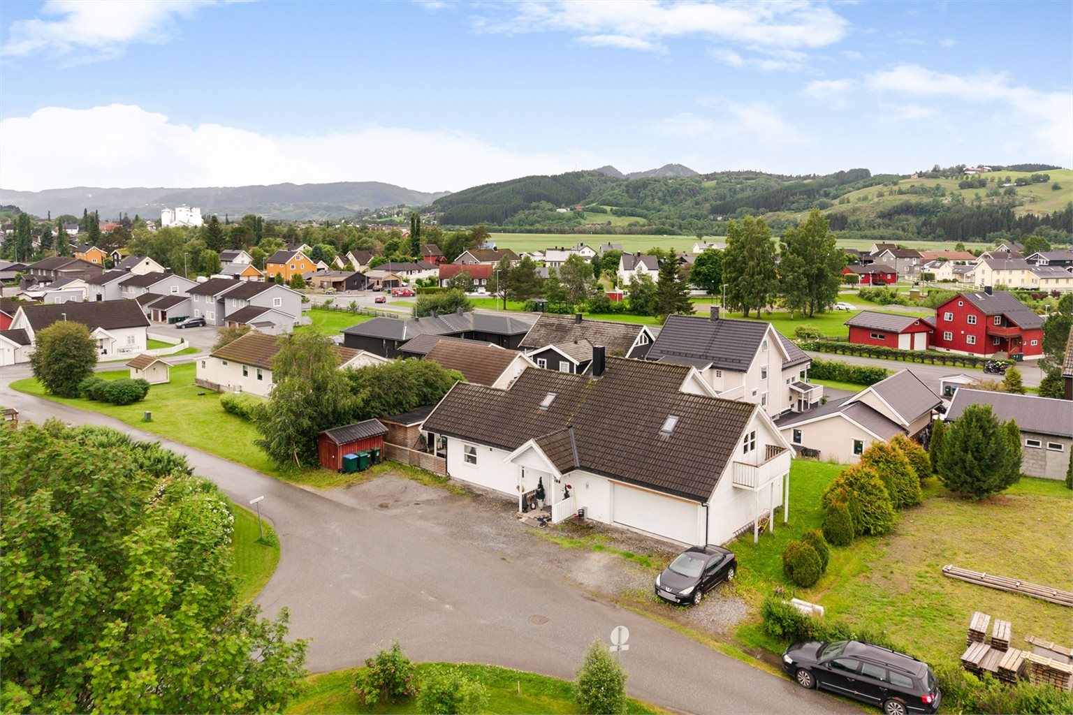  Boligen har flotte uteområder 