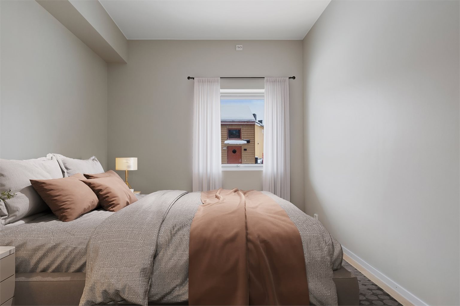 Det andre soverommet er på 6,3m². Begge soverommene har plass til garderobeskap