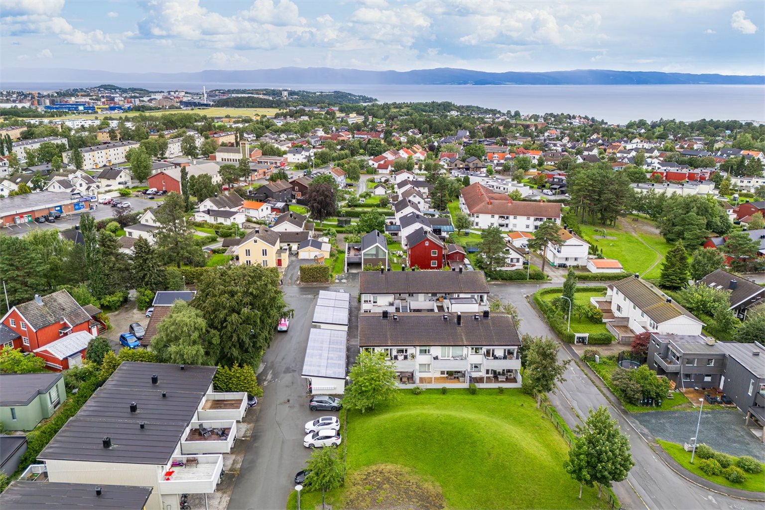 Sameiet har en felles tomt på 1402 kvm